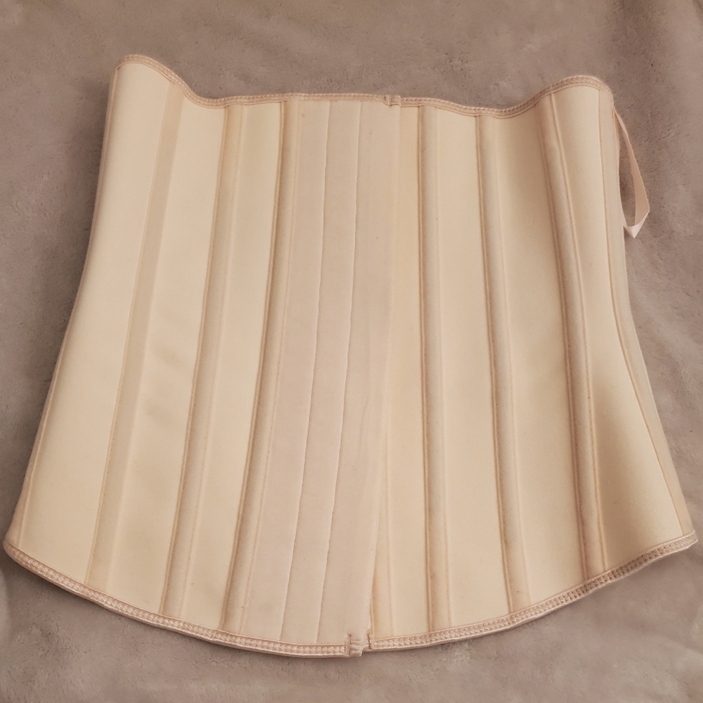 GIRDLE TO MOLD YOUR LATEX. NEW WAIST.